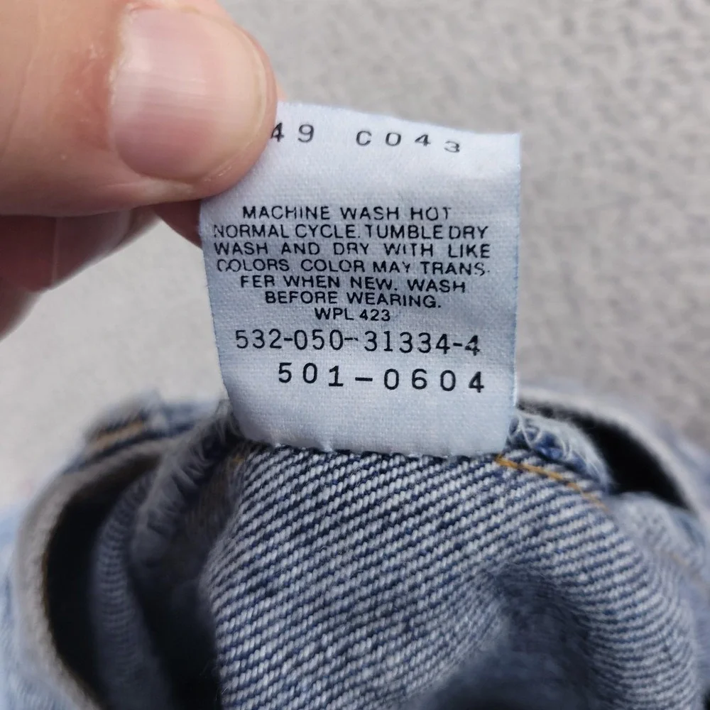 VTG Levis 501 Jeans Mens 31x34 Blue Regular Straight Acid Wash Made In USA 90s